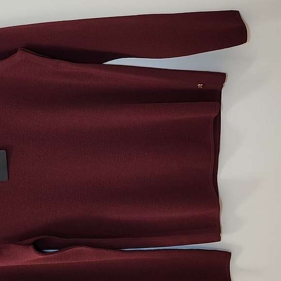 NWT St. John deep cherry or pomegranate red crew neck sweater Sz Med
